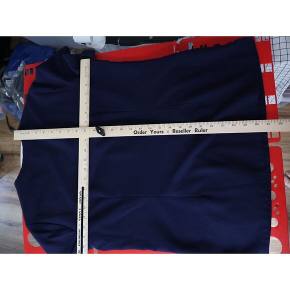 FIGS Women’s Casma Scrub Top Navy Blue Size Medium Technical Comfort F1100 - Picture 14 of 16